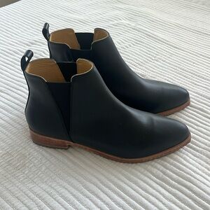Nisolo Eva Everyday Chelsea Boot - size 11, black